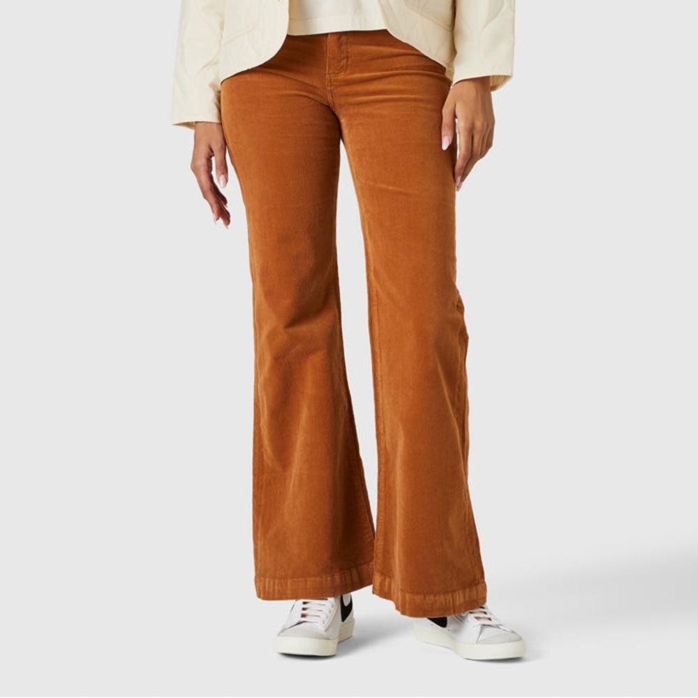 Rolla’s East Coast Flare Jean